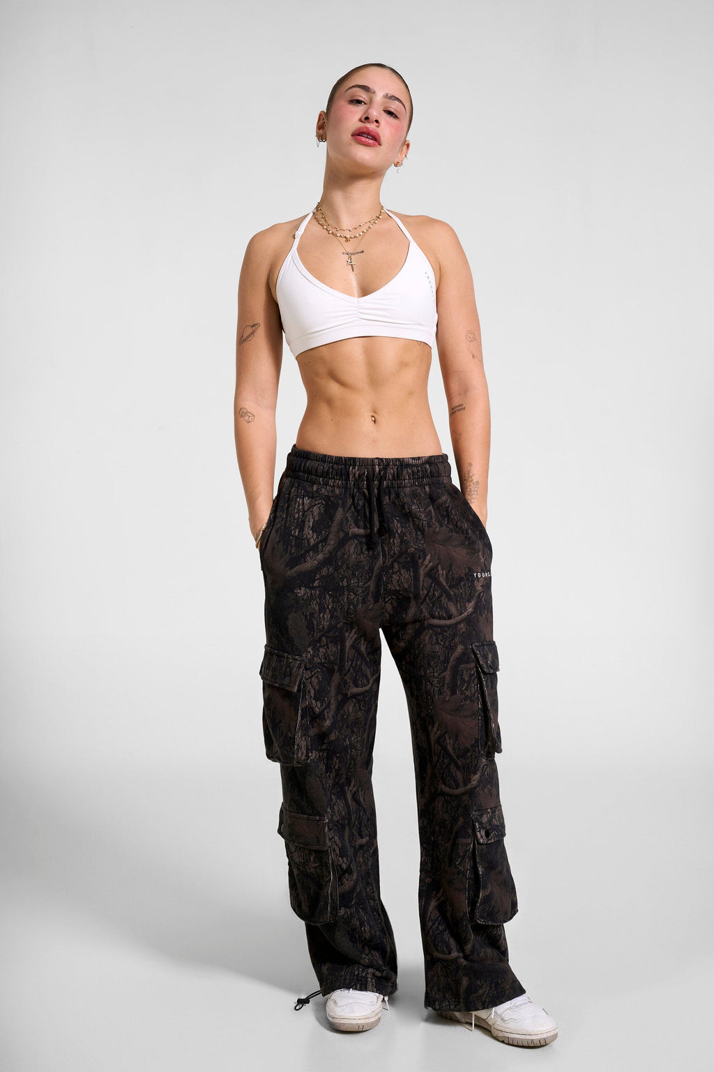 W335 URBAN V-NECK BRA Fall 24'