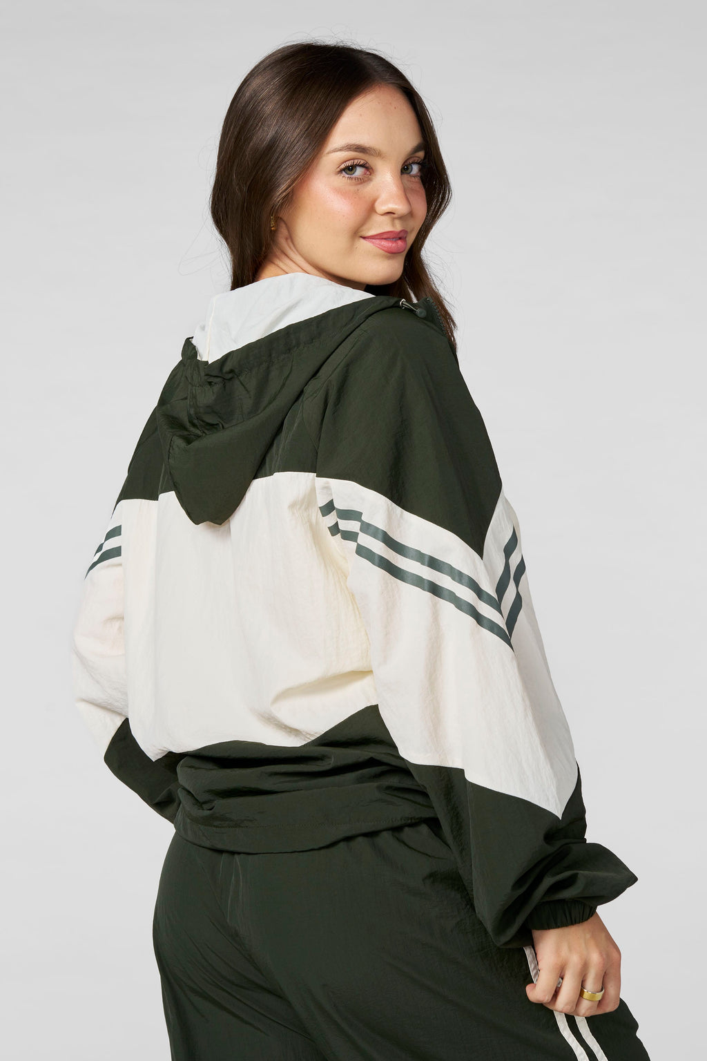 W5166 - Vintage Windbreaker